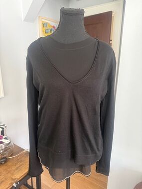 Classic Black V-Neck Long Sleeve Tee